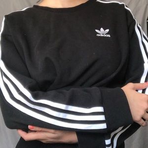 Adidas black & white long sleeve crewneck sweater